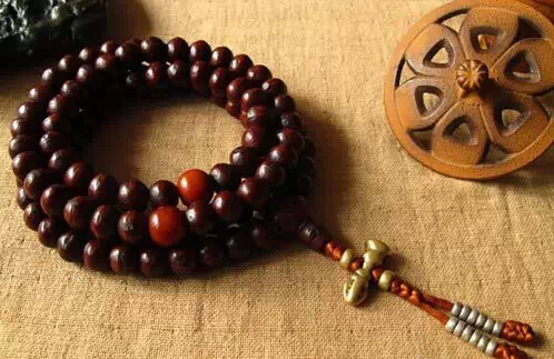 菩提手串戴左手还是右手