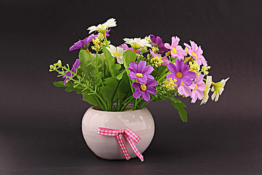 揭秘花卉与摆件的神奇魅力助力桃花运悄然降临