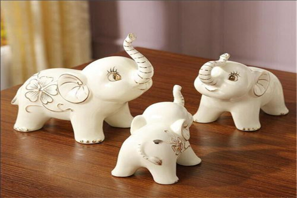 大象摆放家中什么位置 大象摆放风水禁忌